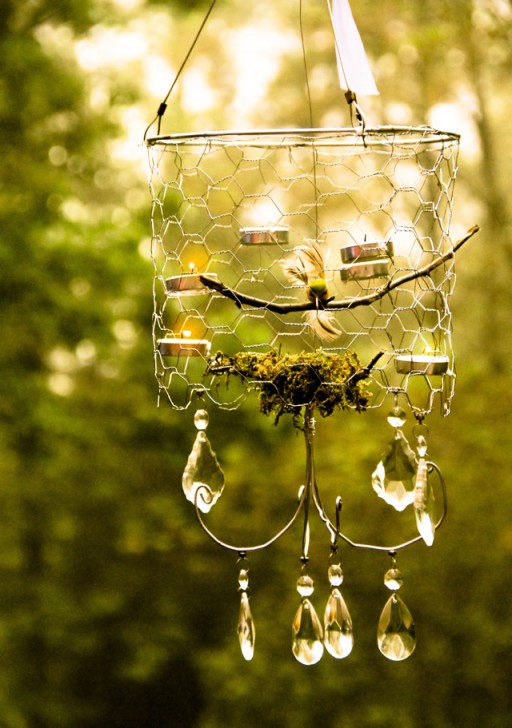How to make DIY chicken wire chandelier 1