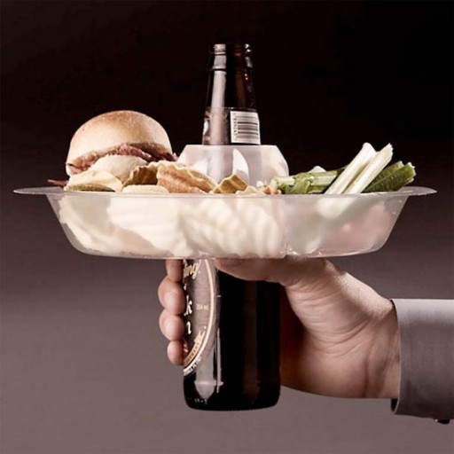 Hold your food & beverage in one hand with go plate