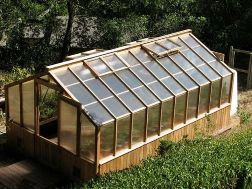 DIY Greenhouse Plans 1