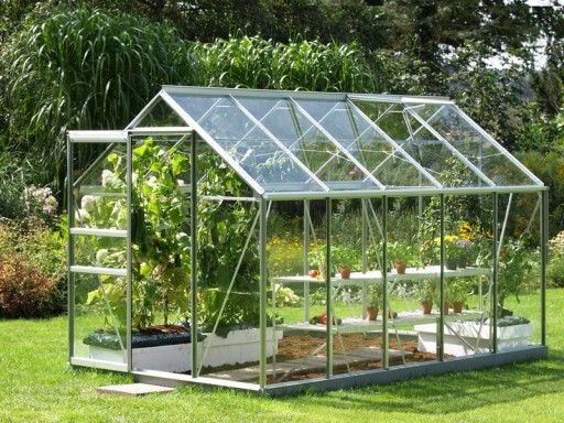 DIY Greenhouse Plans 3