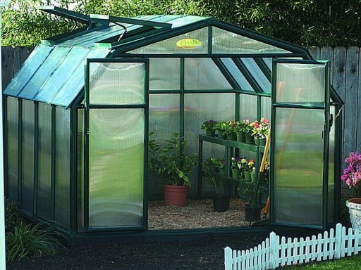 DIY Greenhouse Plans 6
