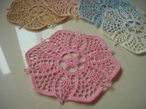 Motive Hook Coaster Pattern 2